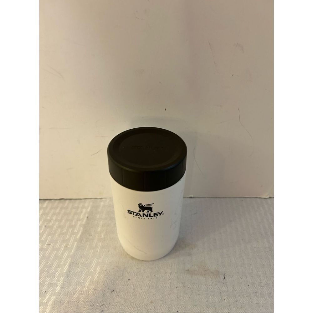 Stanley white thermos 14oz (some scuffs)‎